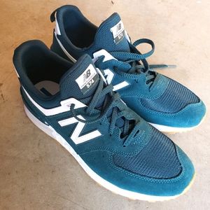 *WORN ONCE* Emerald New Balance Men's Sneakers